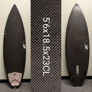 New arrivals daily
@anotherridesurfshop 
@sharpeyesurfboards 
5'6" full carbon fiber Surf board
5'6"x18.5x23CL
4 fin fcs boxes
$550
Come stop by and check out our amazing shop and get sweet deals on many others