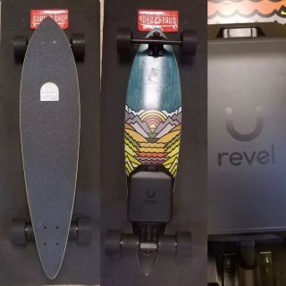 Arbor skate deck with revel electric kit. 36 x 8.5 Brand NEW $750 Revel kit has bolt-on electric kit. Compatible with many wheels. Trucks wheels and hardware available. Choose between extended and standard range battery. Detachable battery able to swap. Bluetooth remote control. Original price for kit labeled at $749.99 available here #coolasssurfshop #stayhealthy #enjoyanotheride #supportsmallsurfshops #gosurfing #loveoneanotherrideforever