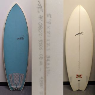 New arrivals daily 
@anotherridesurfshop 
#sandpiper 
5'9" x 21 x 2.5 x 34.8L
Tri @futuresfins fin boxes
$450
Come stop by and check out our shop