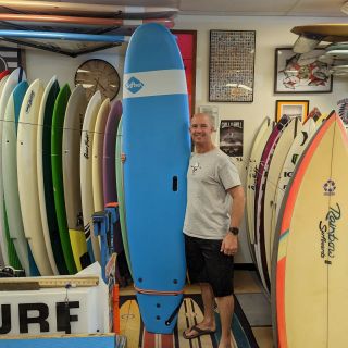 Happy customer ready to shred
Sell a surboard buy a #surfboard all here #enjoyanotherride @softech_softboards sold here